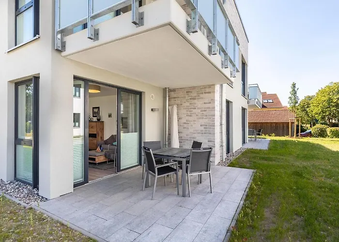 Ostseeallee Ostseeallee 4-32 شقة 4*
